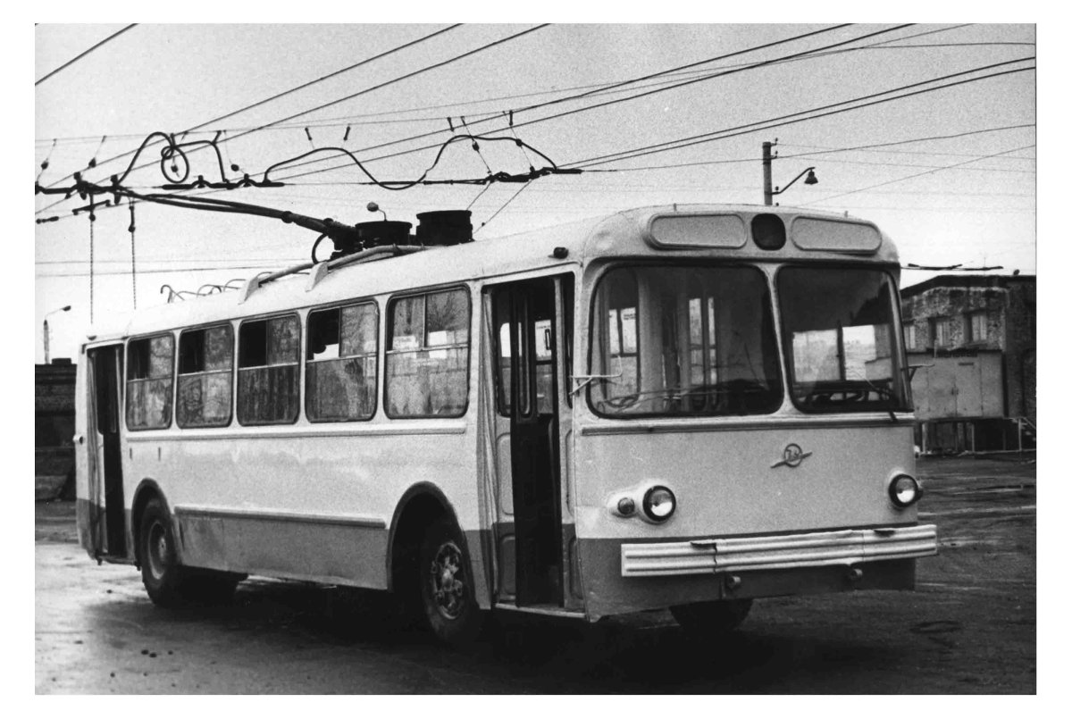 ЗИУ-5 троллейбус
