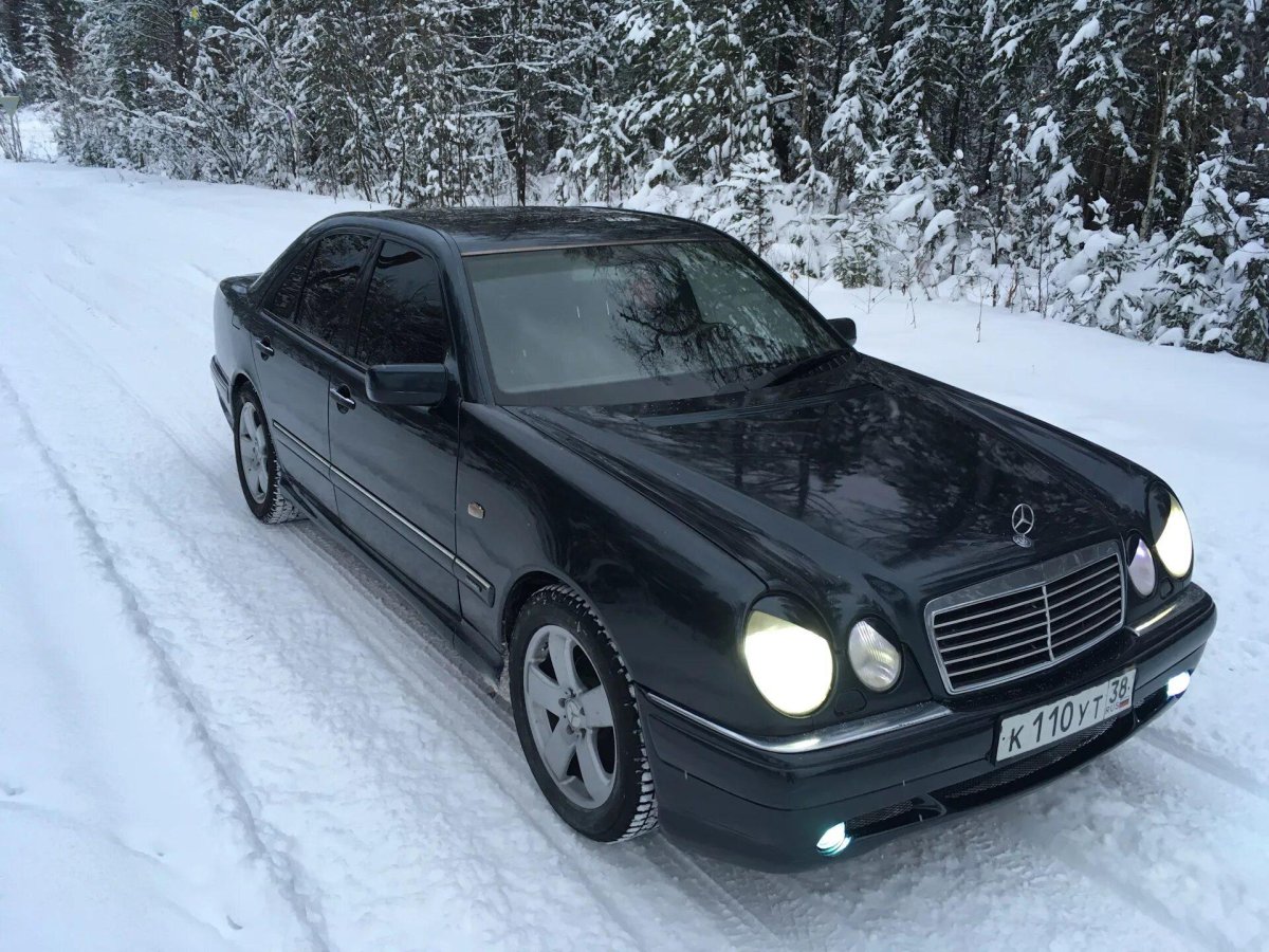 Мерседес е320 лупатый