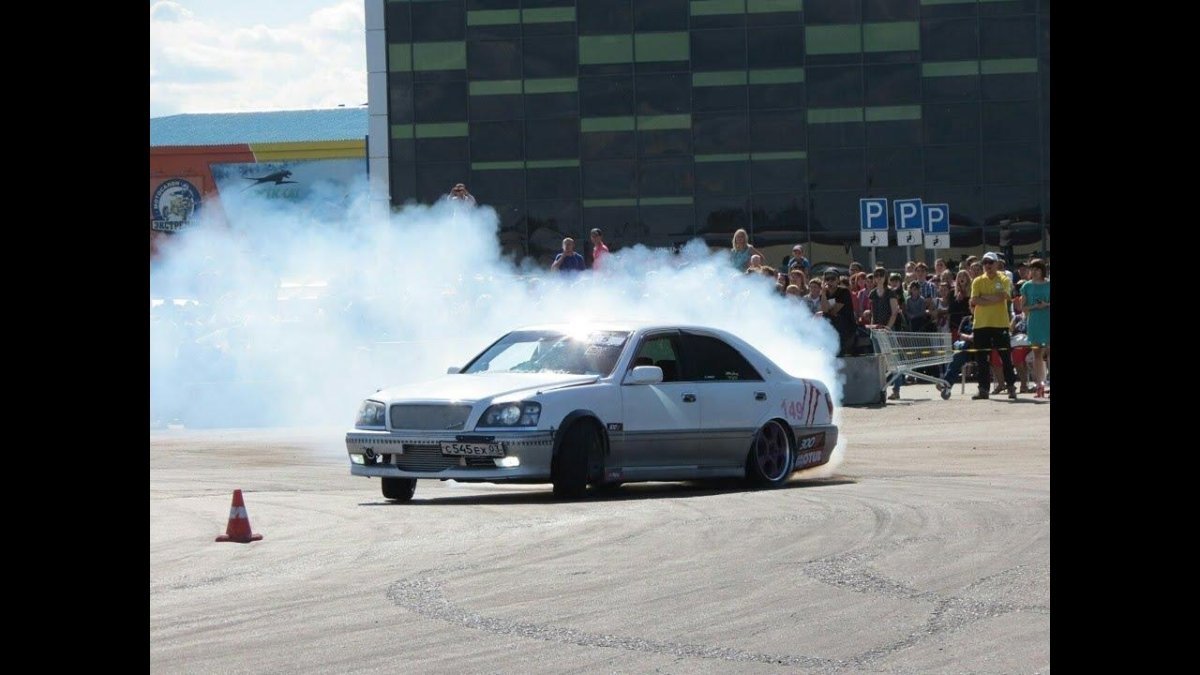 Тойота Краун дрифт