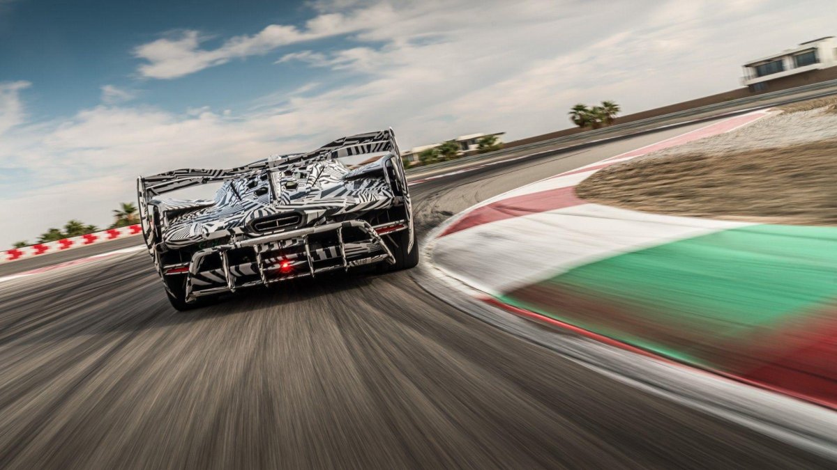 MCLAREN Sabre 2020