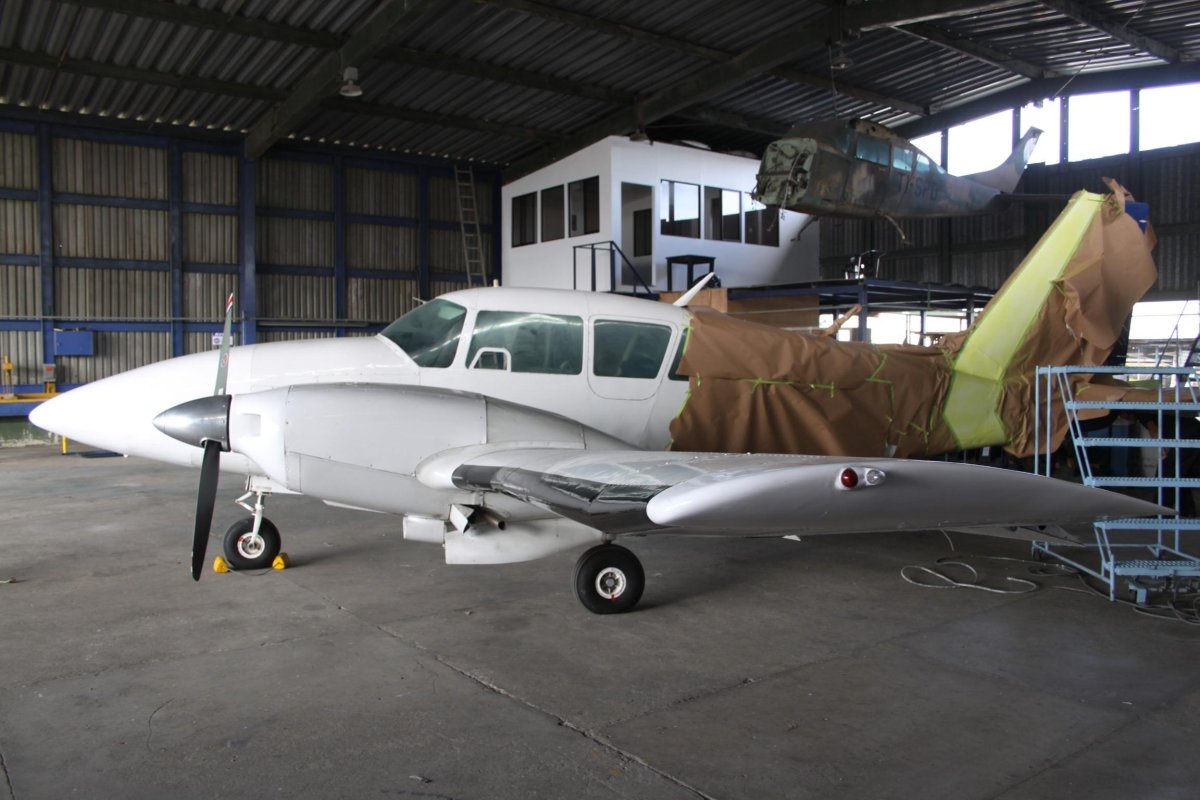 Piper pa-23-250 Aztec