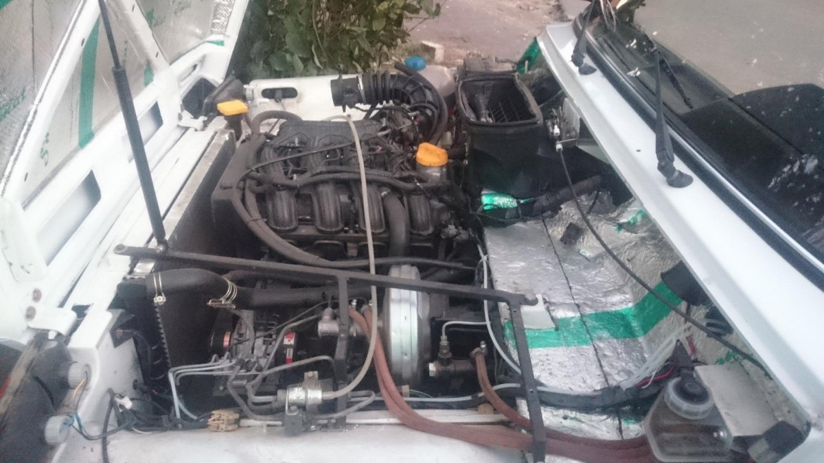 ДВС Нива 21214