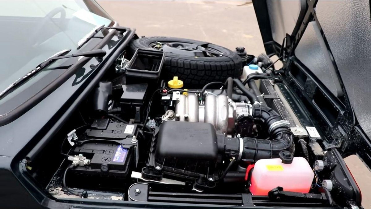 Нива 21214 под капотом