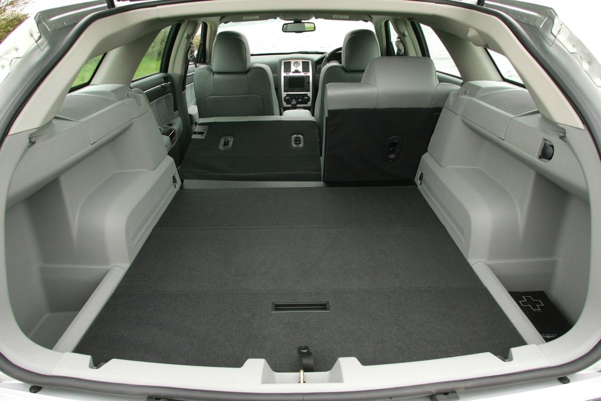 Крайслер 300с универсал багажник