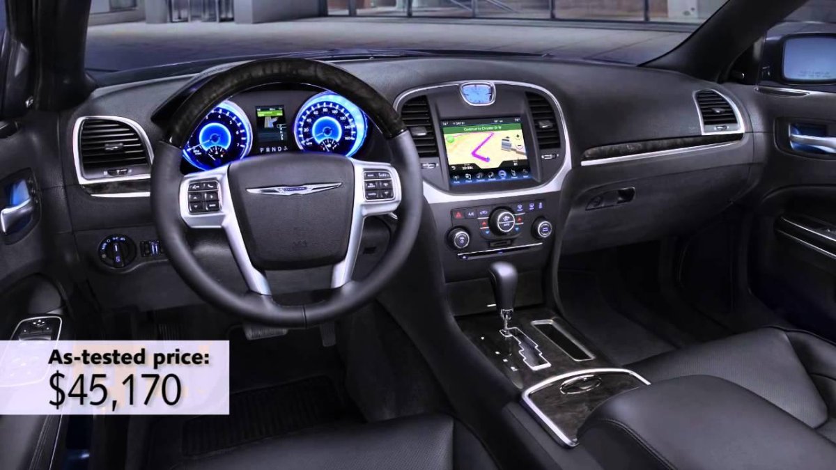 Крайслер 300с салон