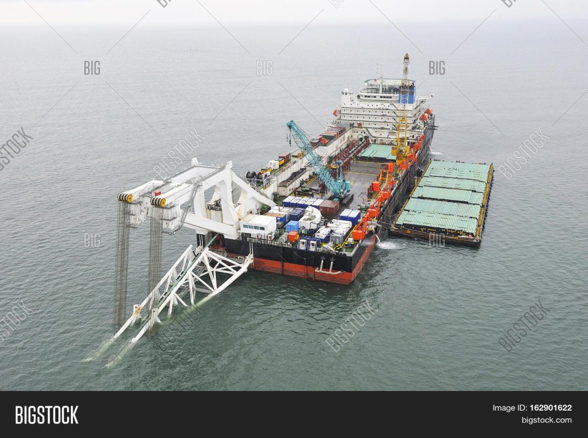 Самоходная баржа Фортуна