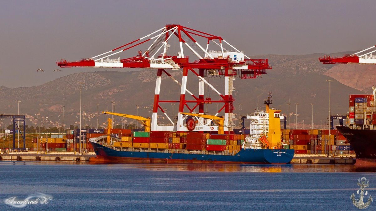 Баржа Фортуна