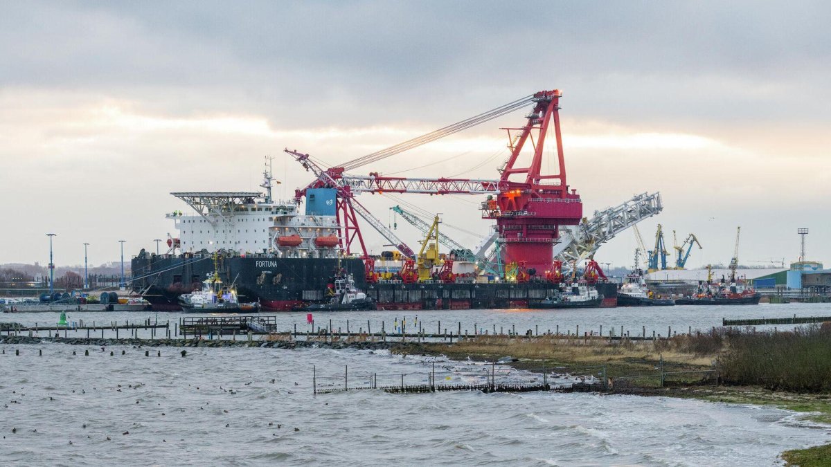 Трубоукладчик Фортуна