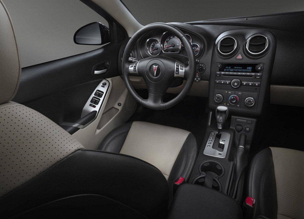Pontiac g6 2011