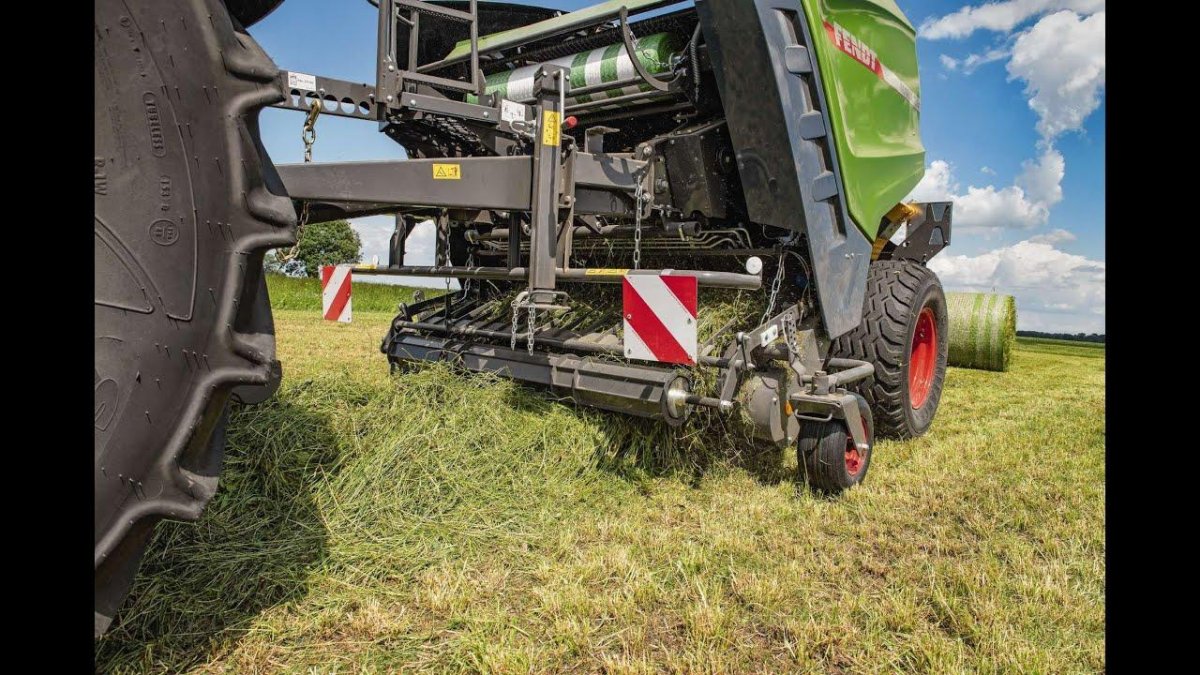 Пресс подборщик Fendt
