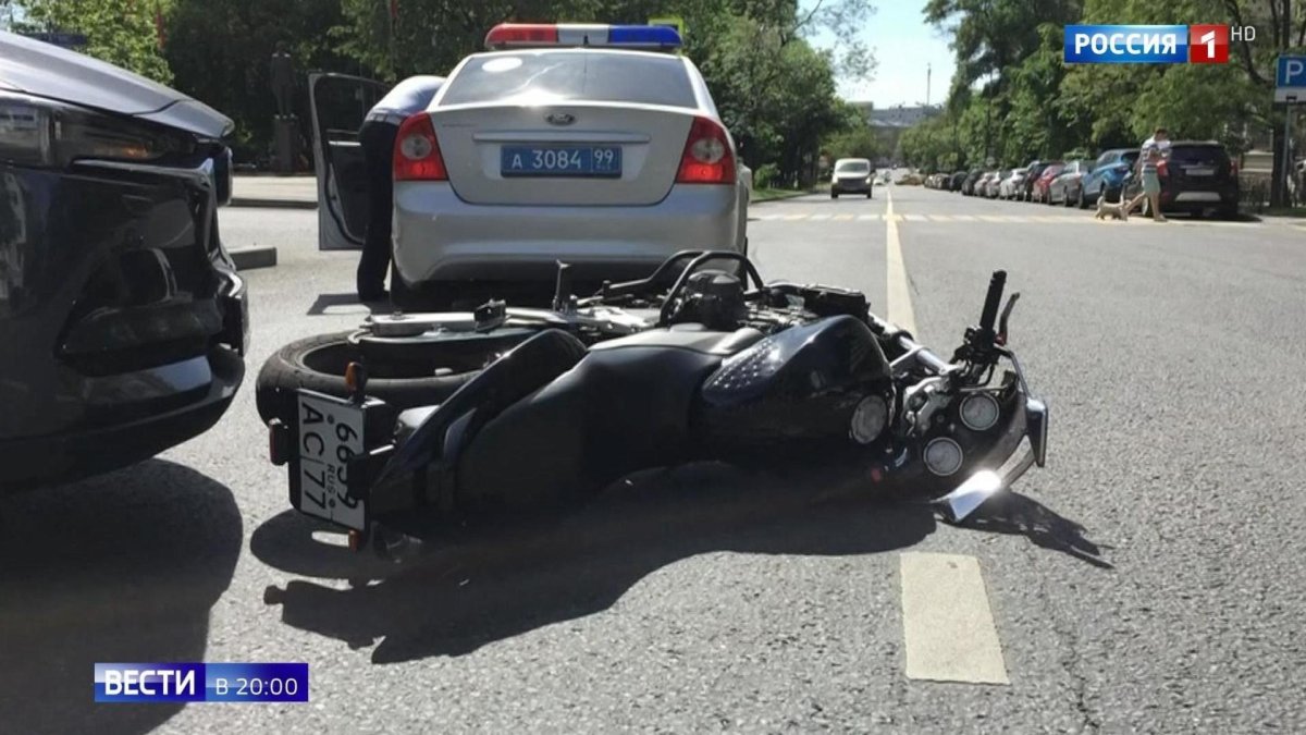 Мотоцикл лихача