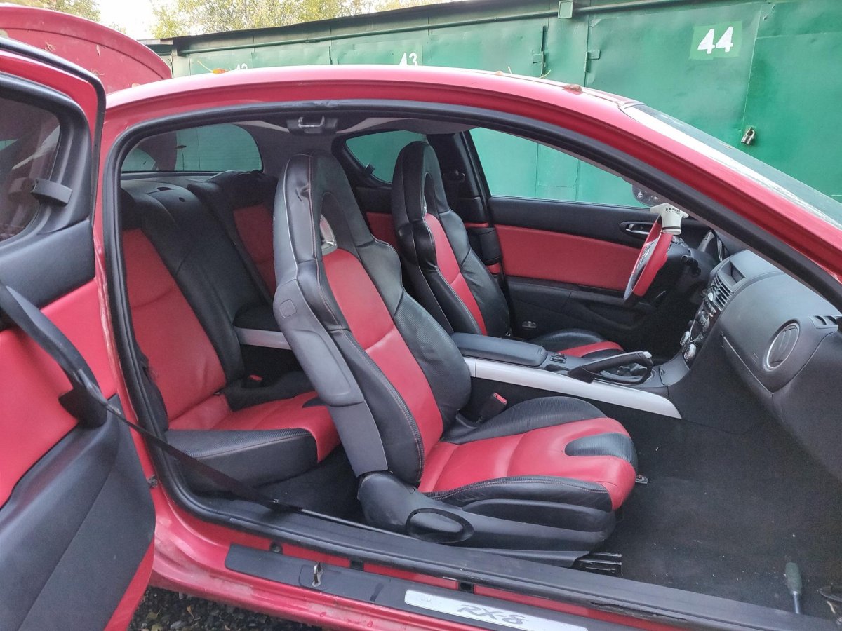 Мазда rx8 салон