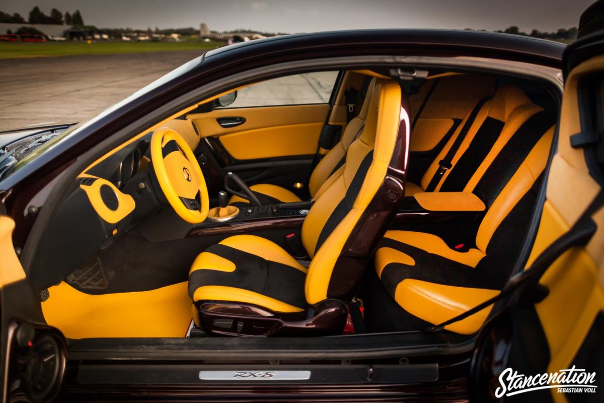 Mazda rx8 желтая