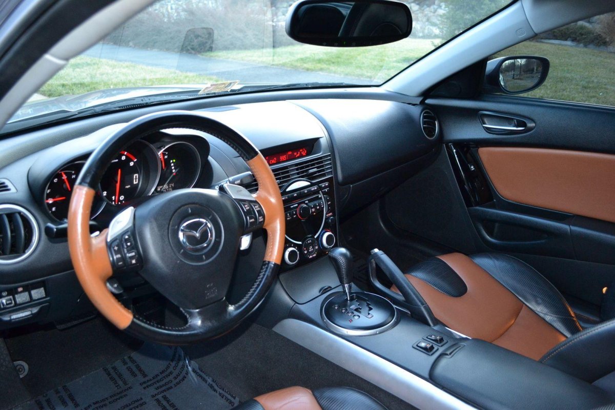 Мазда Эрикс 8 салон