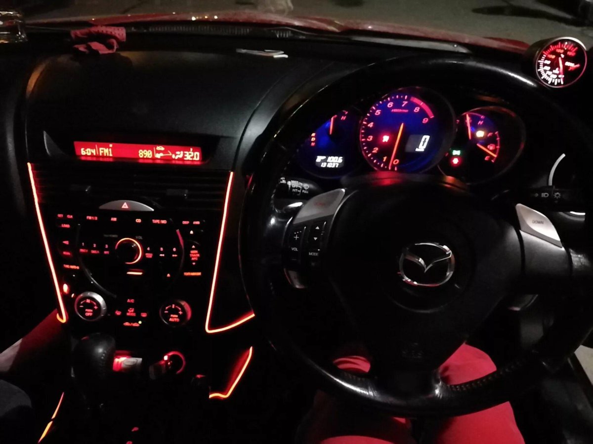 Mazda rx8 2003 салон