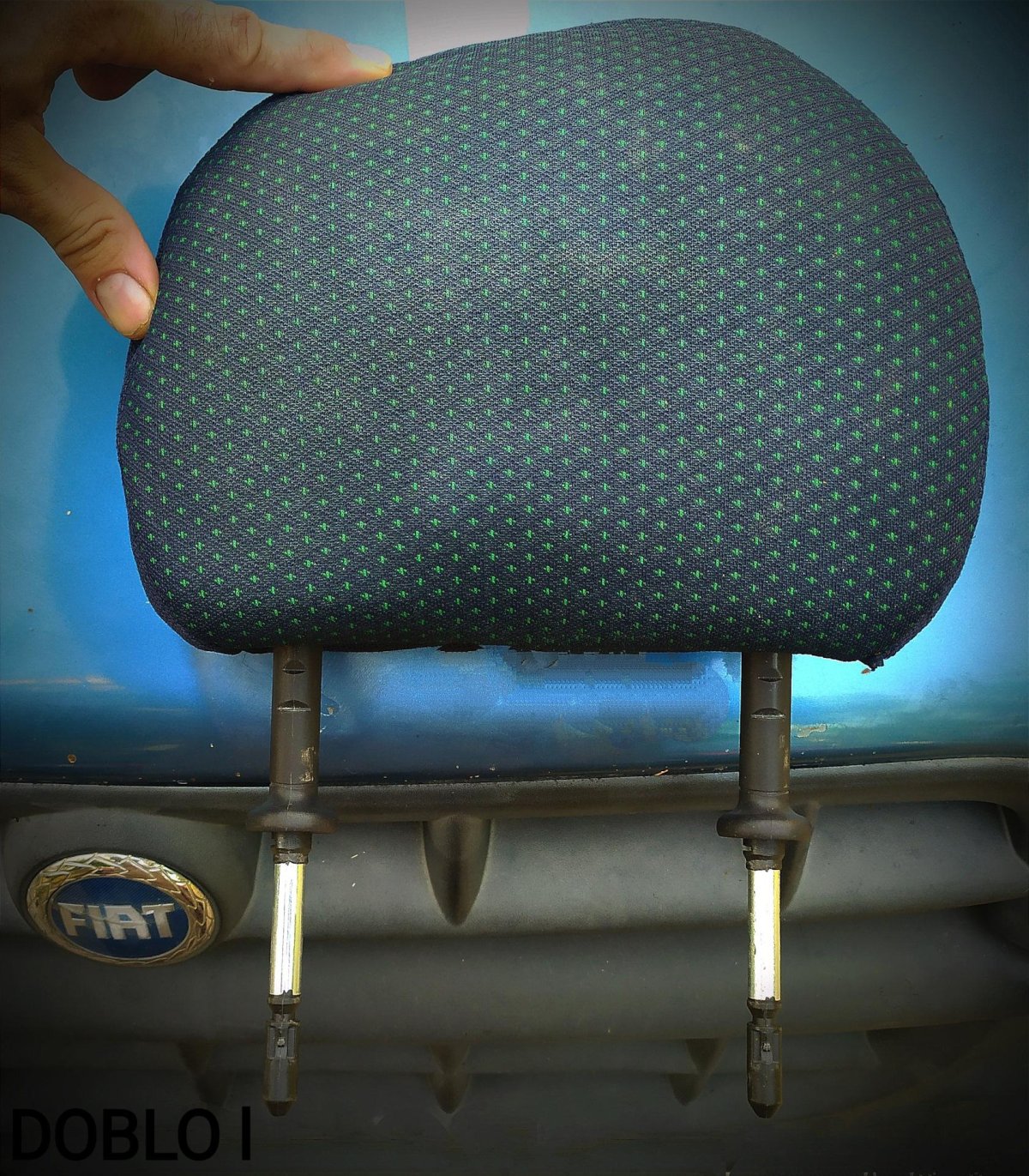 Разобрать подголовник