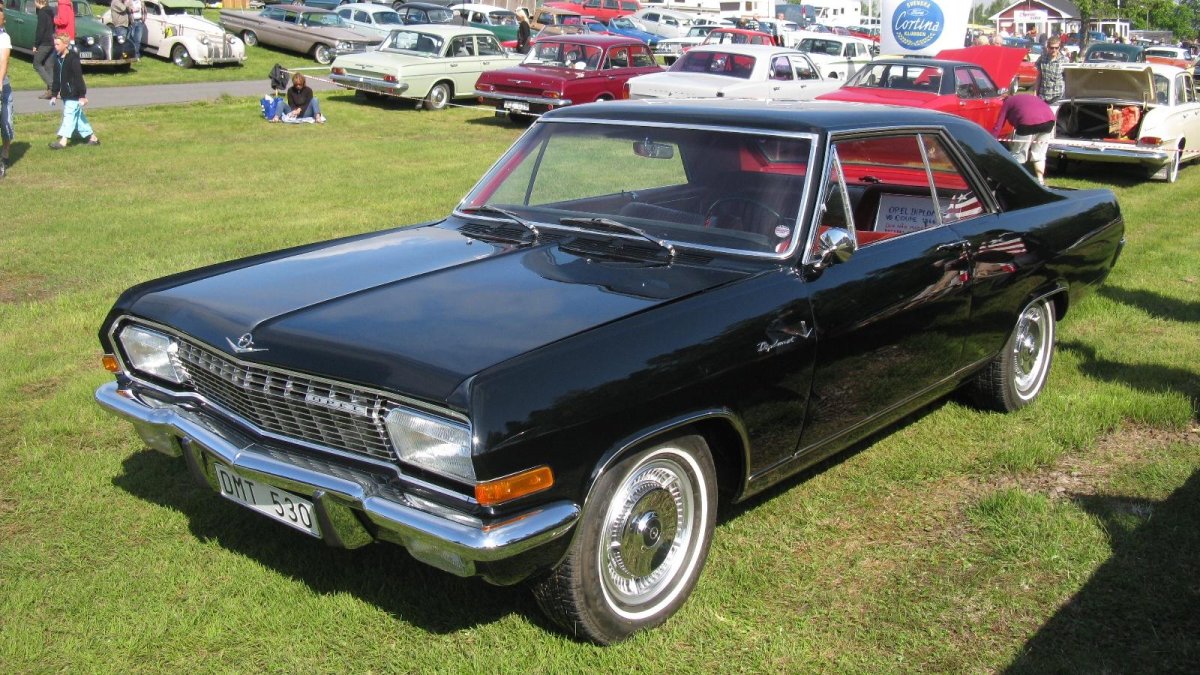 Opel Diplomat v8 Coupe