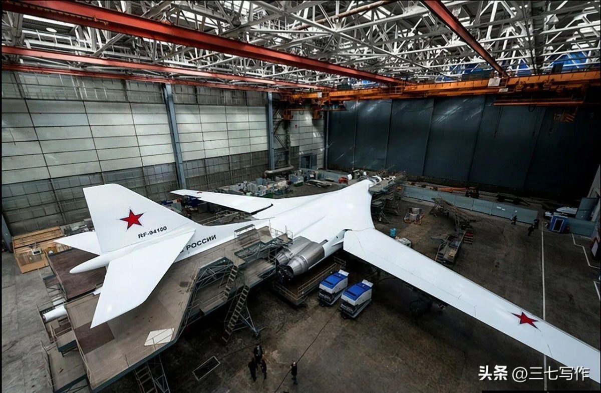 Ту-160 белый лебедь