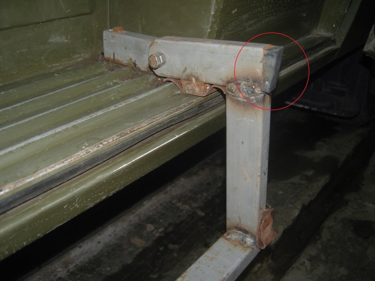 Подножка салона УАЗ Буханка