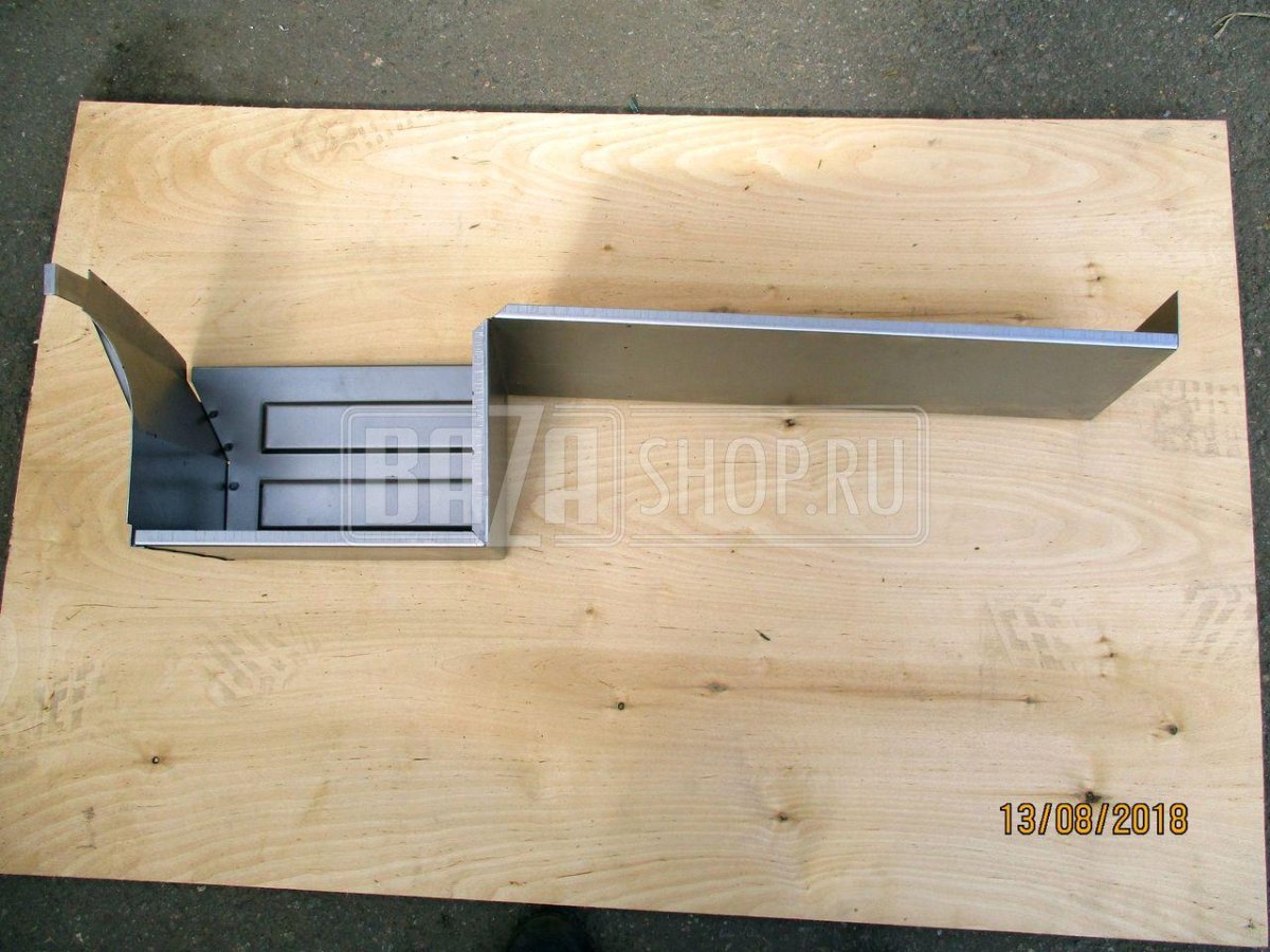 Подножка 32051-8405010-10