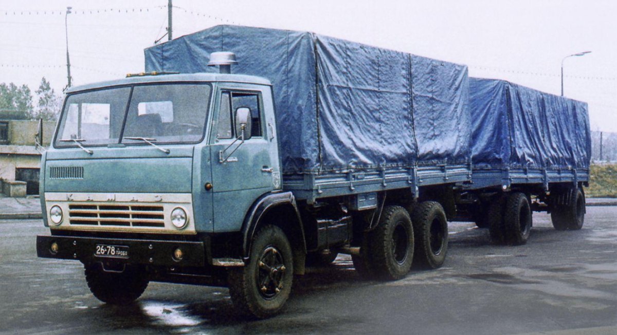 КАМАЗ 5320 бортовой