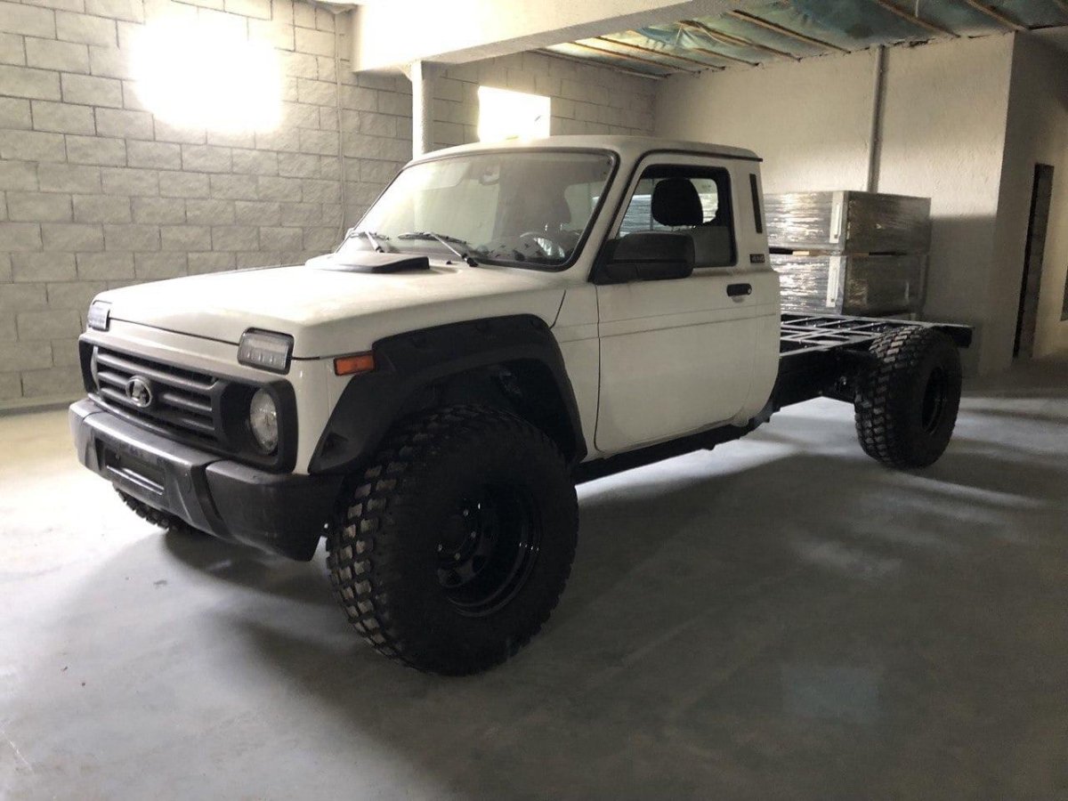 Лада Нива 6х6