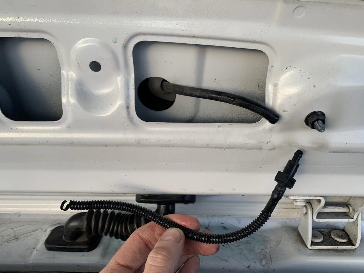 Омыватель заднего стекла Солярис