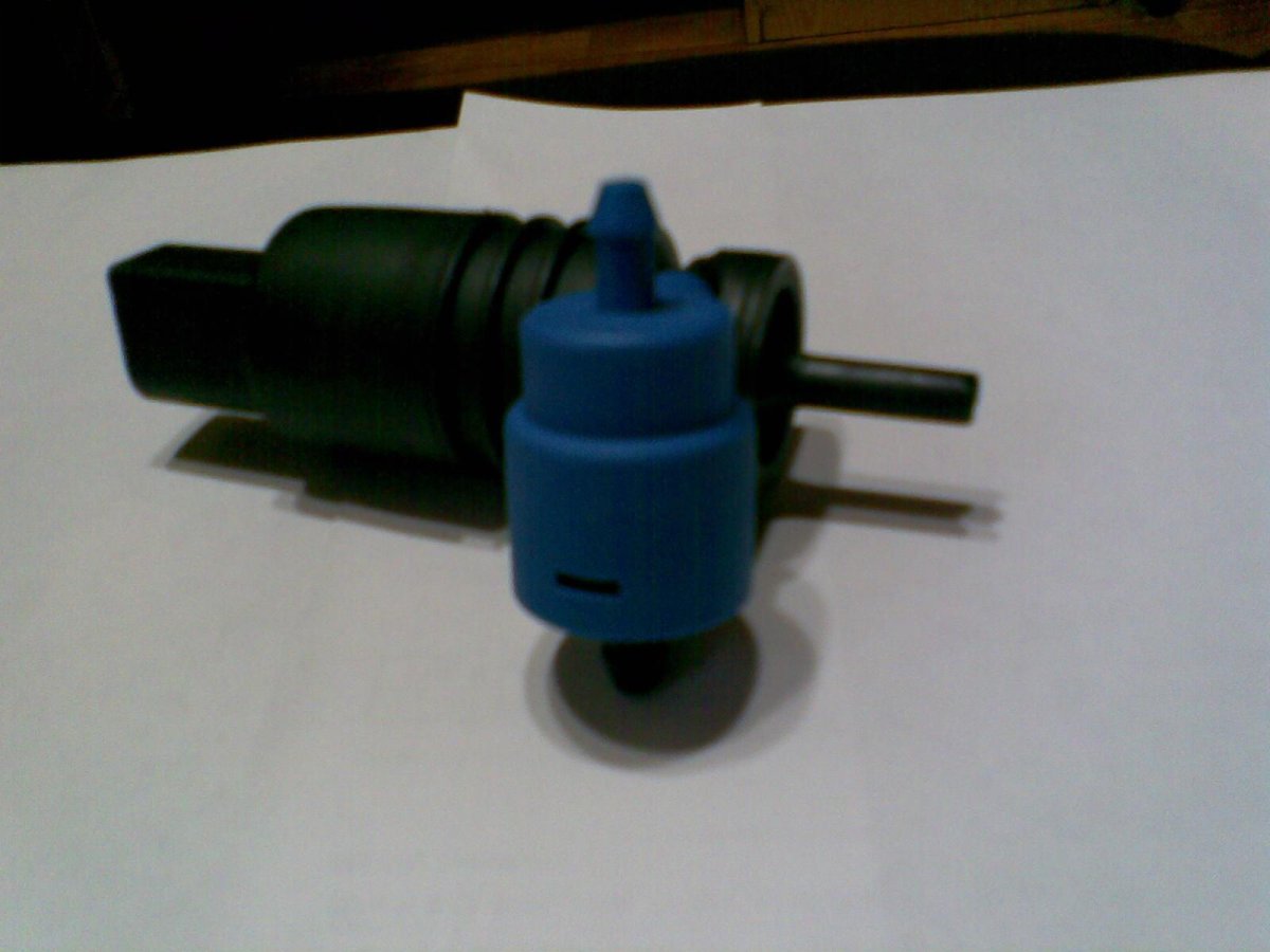 Мотор омывателя лобового стекла Largus