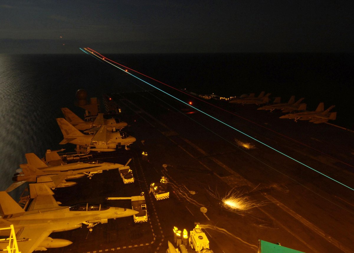 Заход на посадку ночью