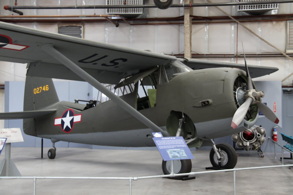 Curtiss o-52 Owl