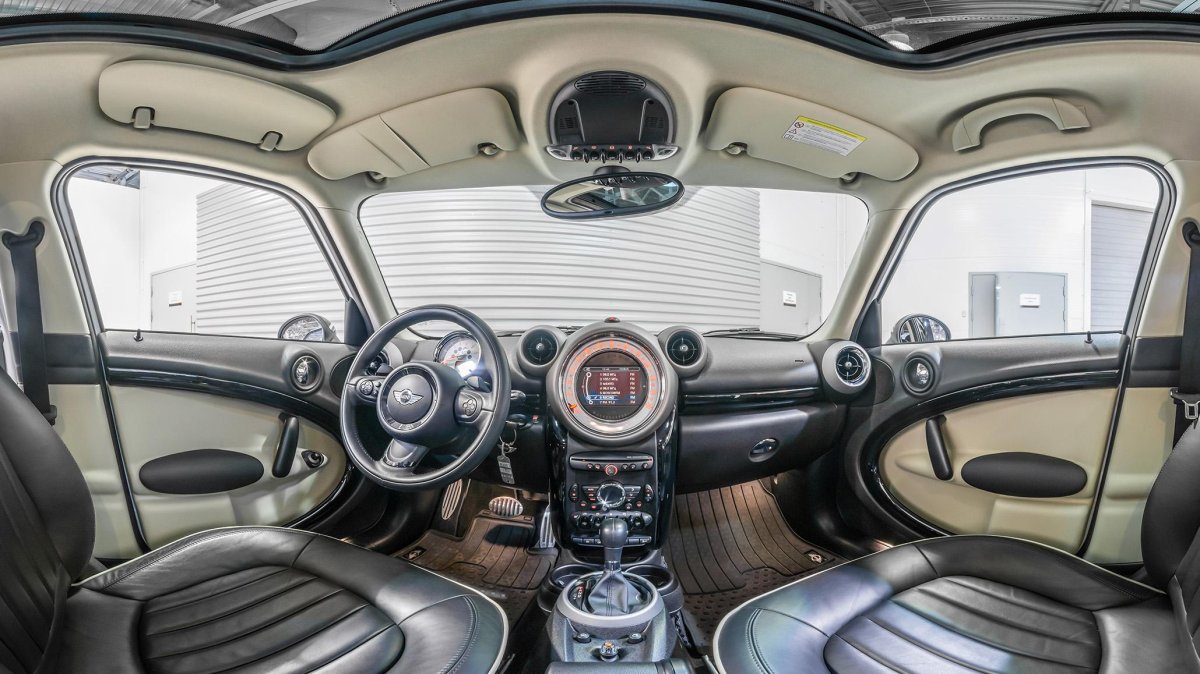 Mini Cooper Countryman салон