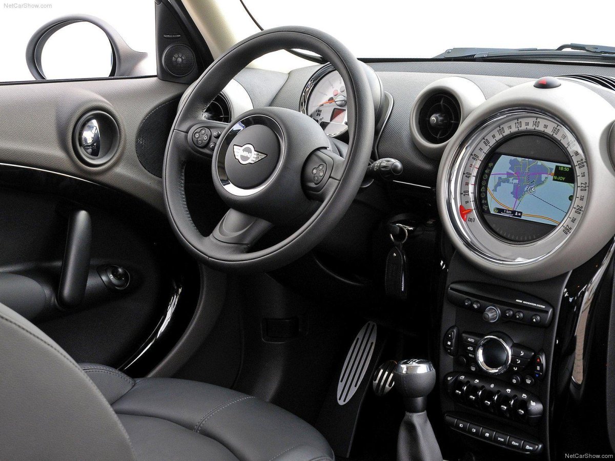 Mini Countryman 2011 салон