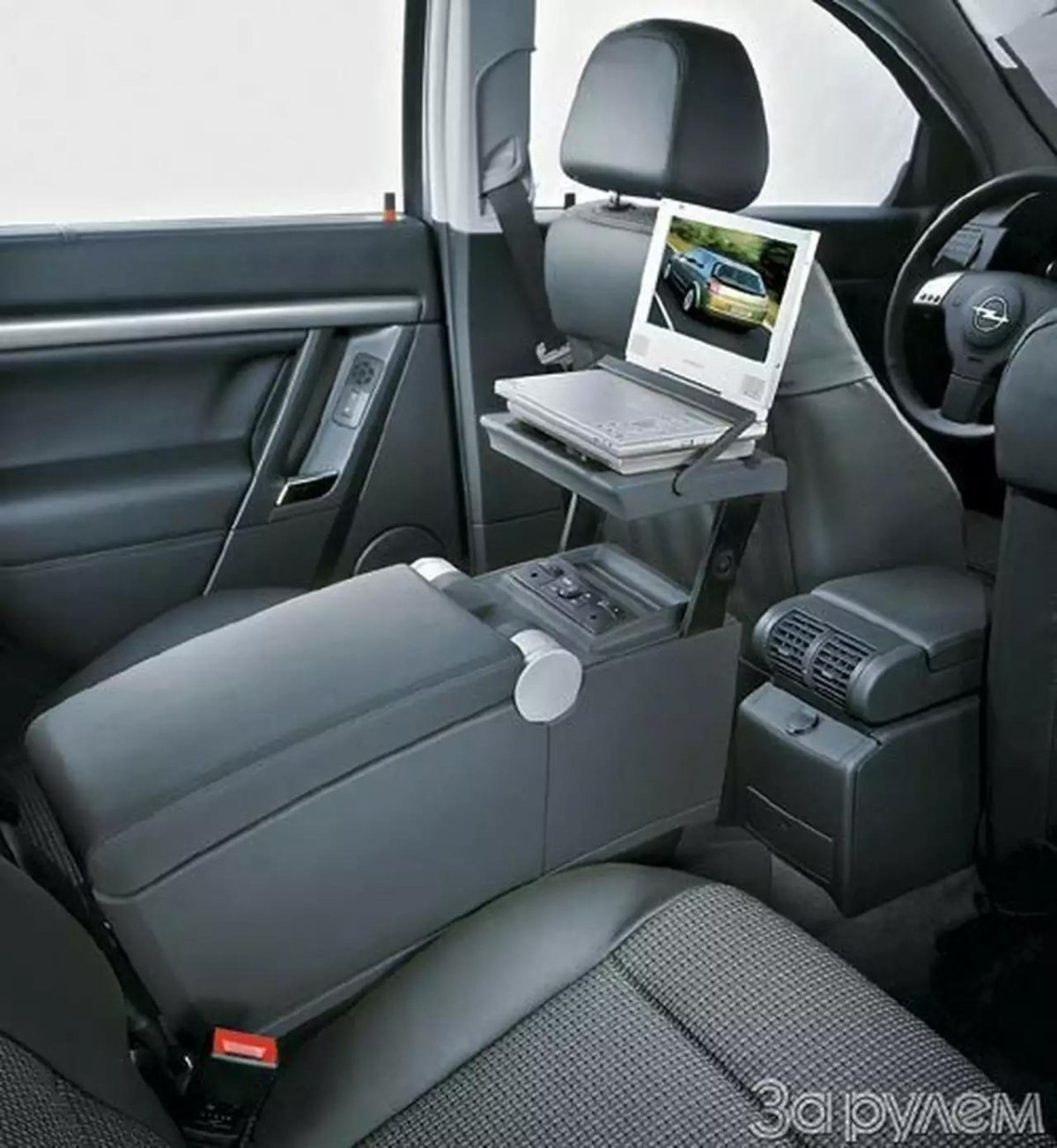 Opel Signum 2003 салон