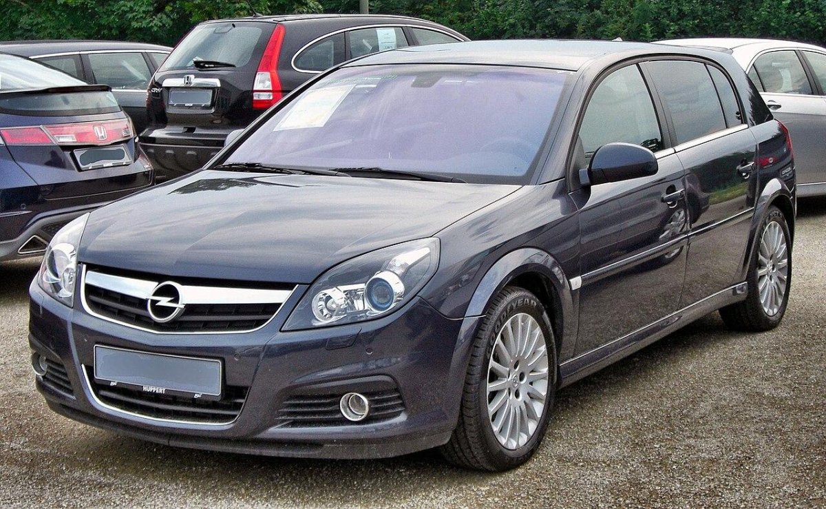 Opel Signum 2005