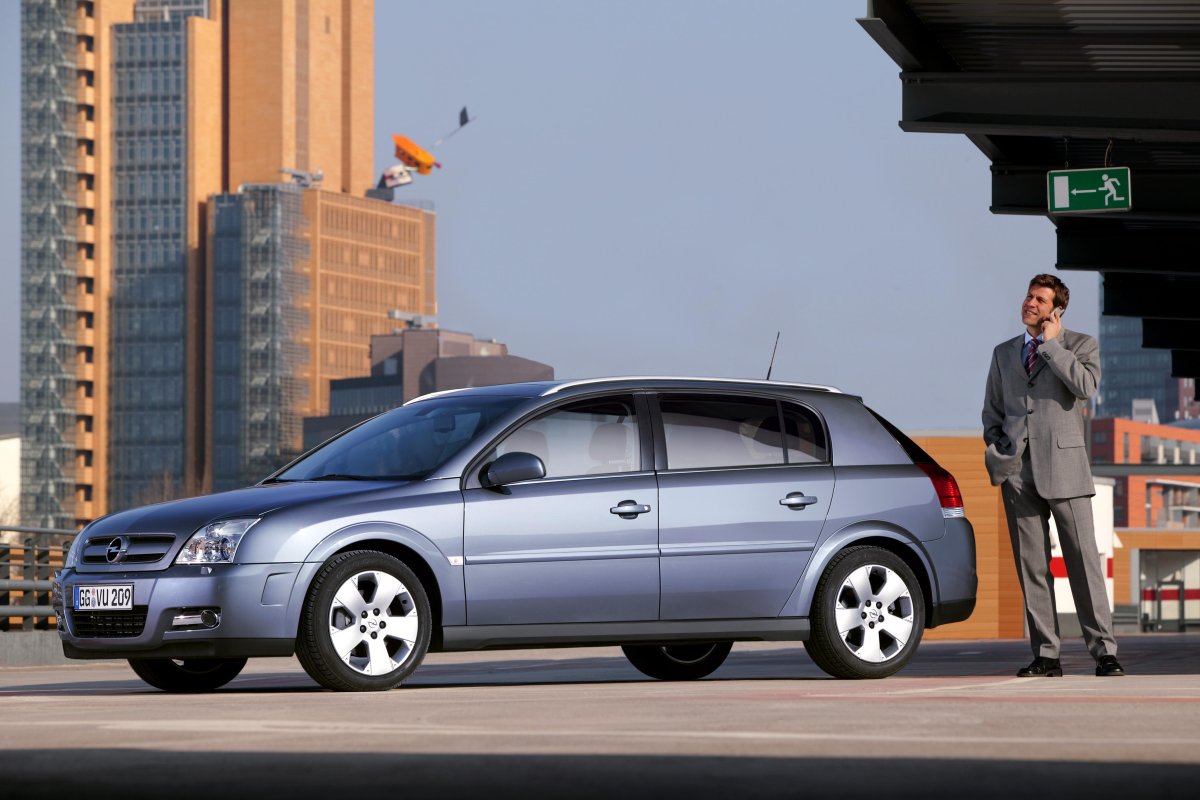 Опель Вектра Сигнум 2006