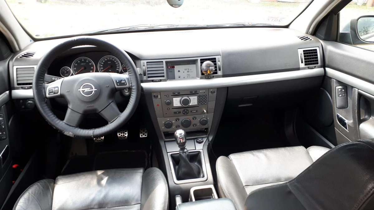 Опель Вектра с 1.8 2002