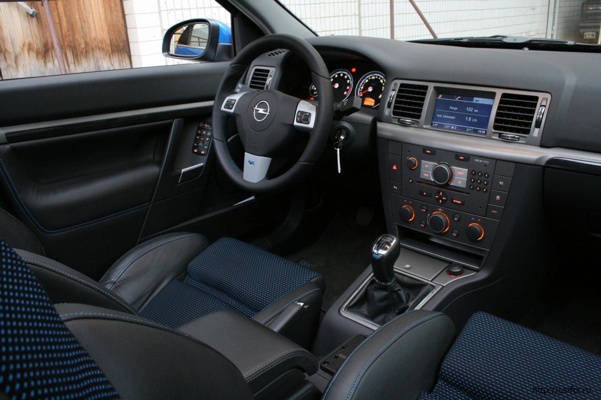 Опель Вектра 2008 салон