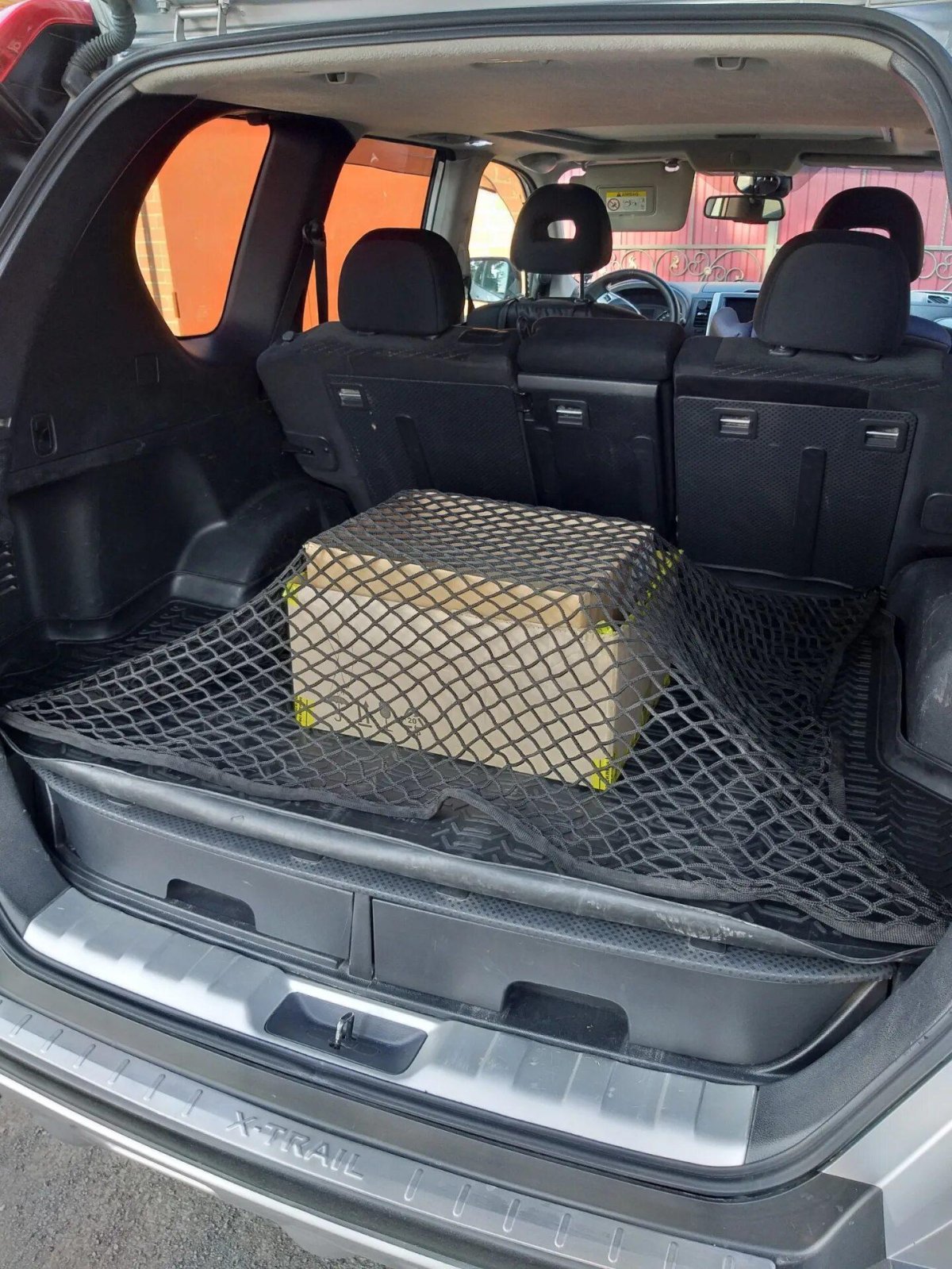 Разделительная решетка в багажник Nissan x Trail t31