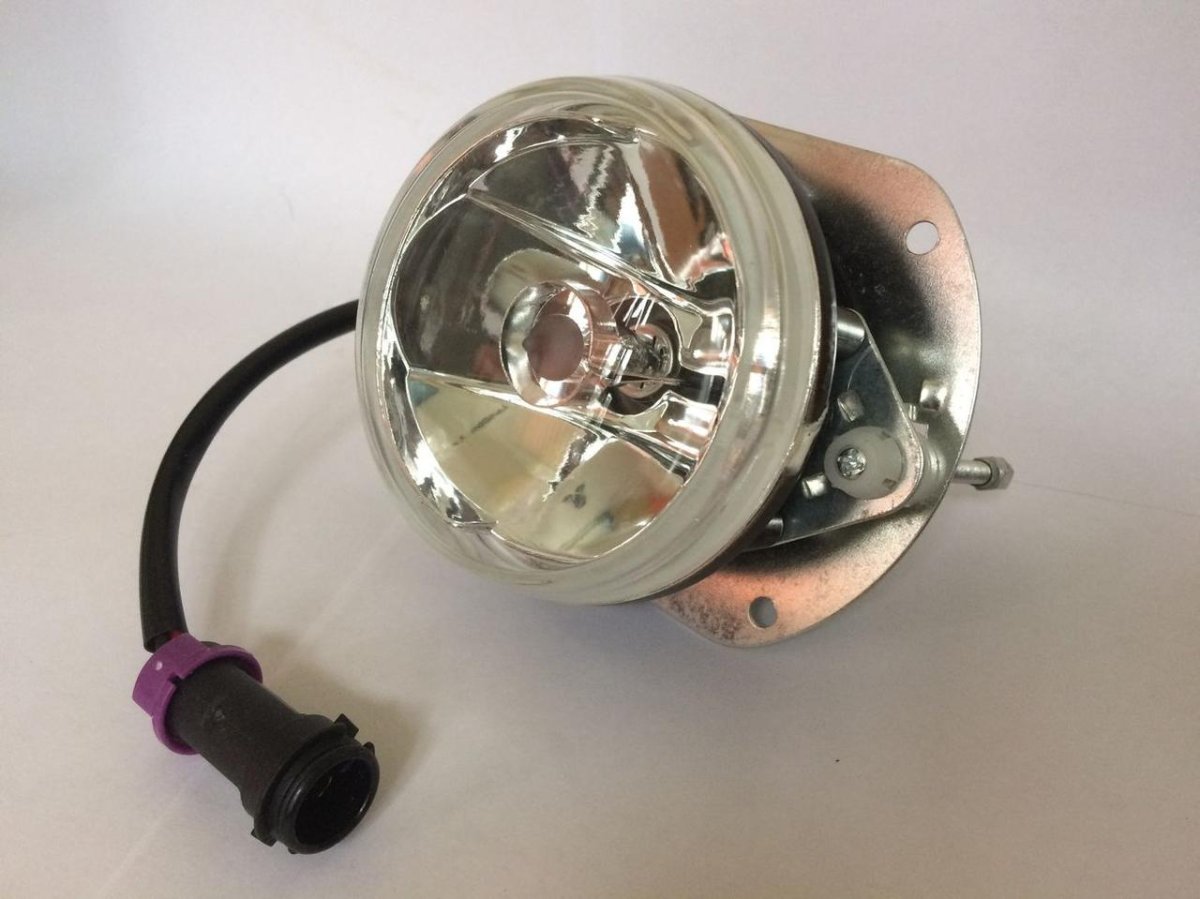 Фара противотуманная МАЗ HELLA 1no008582017