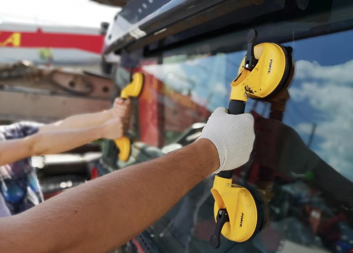 Установка стекла