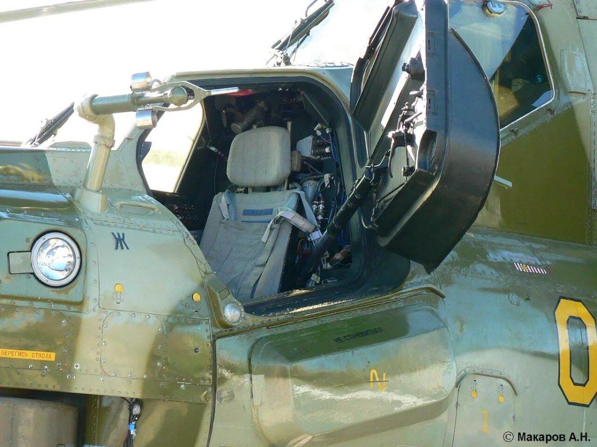 Ми-28 кабина