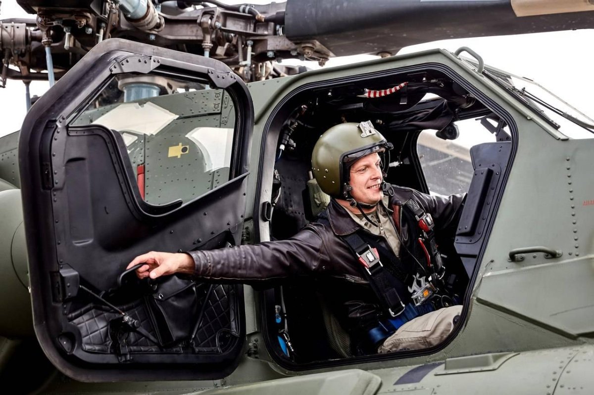 Пилот вертолета ми-28