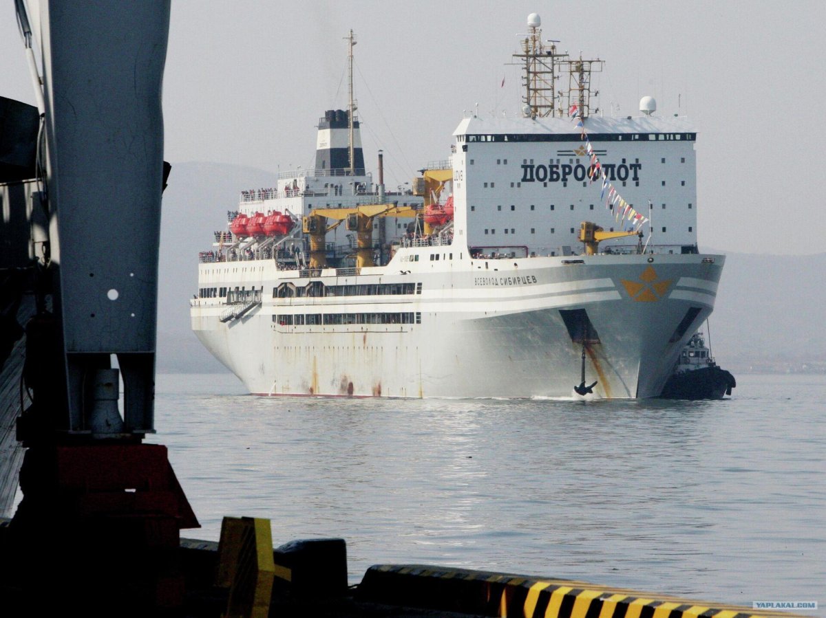 Доброфлот плавбаза Всеволод Сибирцев