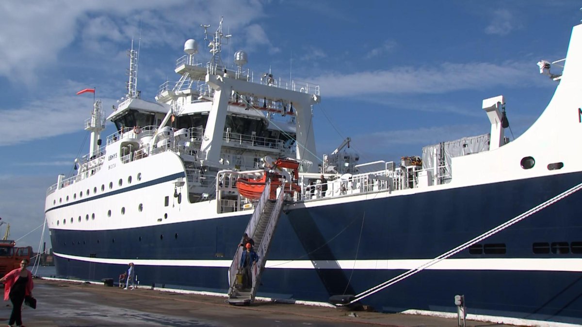 БМРТ механик Сизов