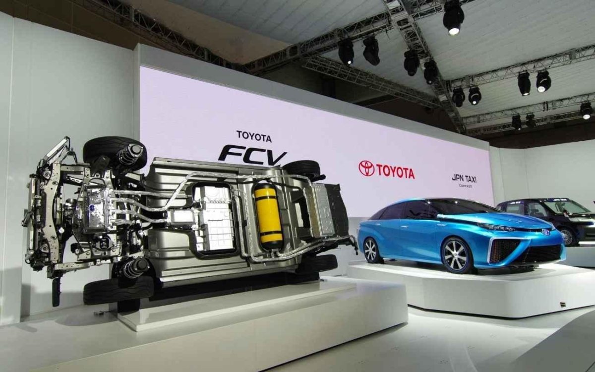 Toyota Mirai двигатель