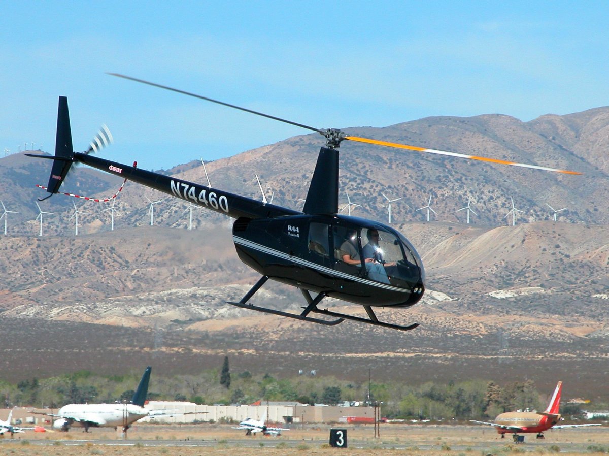 Robinson r44
