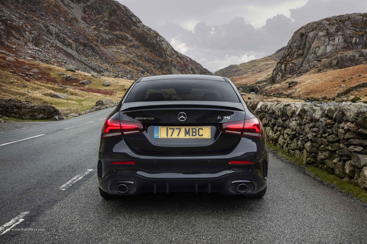 Мерседес а35 AMG
