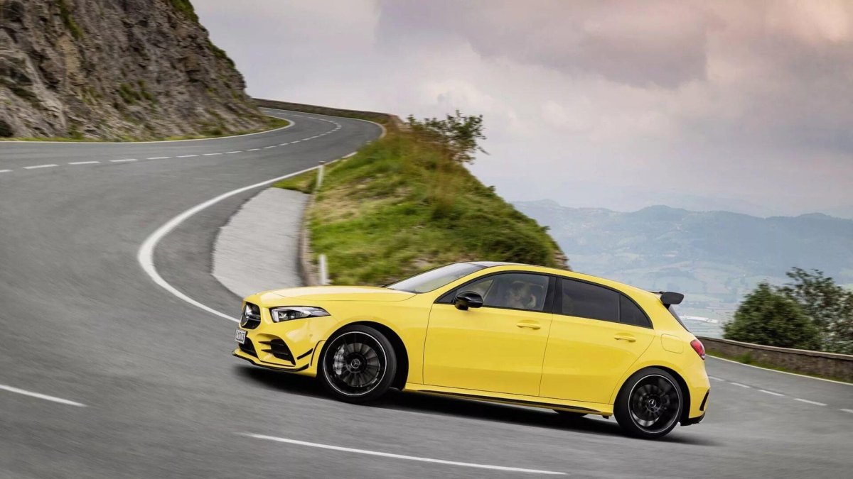 Mercedes Benz AMG a35