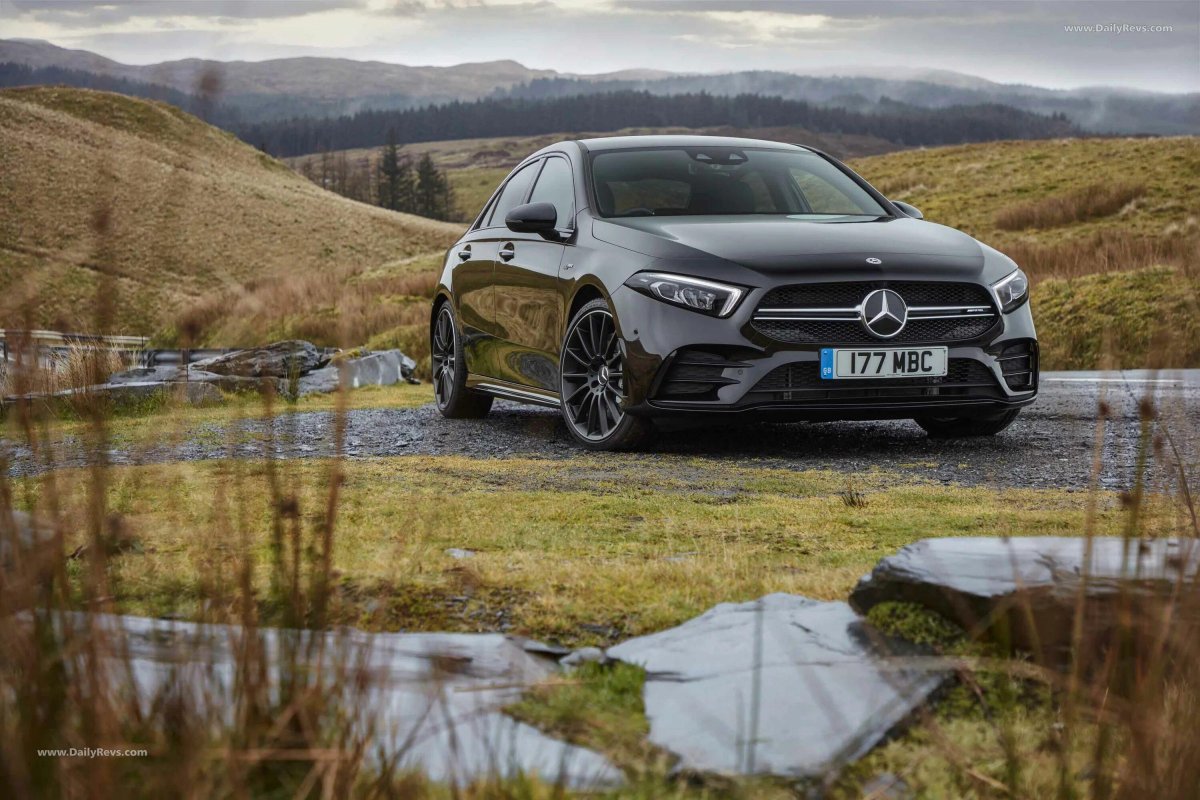 Мерседес а35 AMG седан