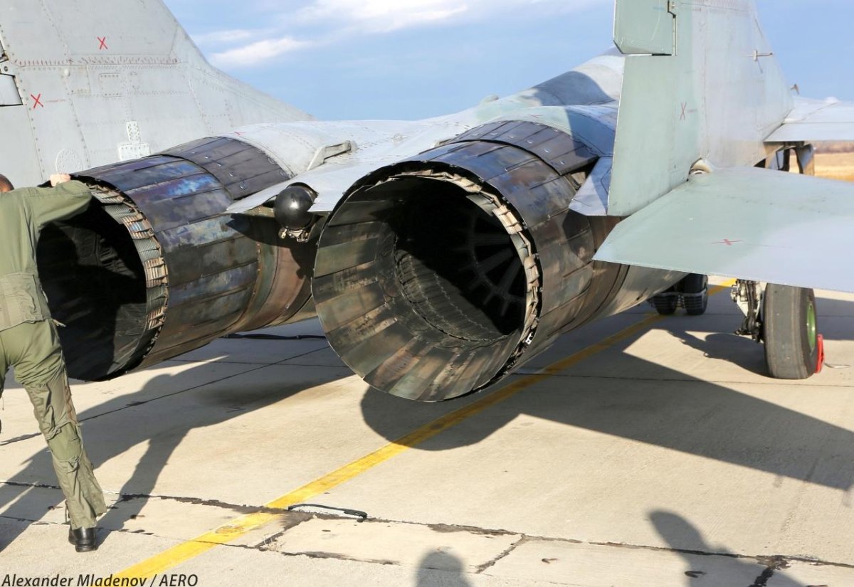 Миг-29 сопла двигателя